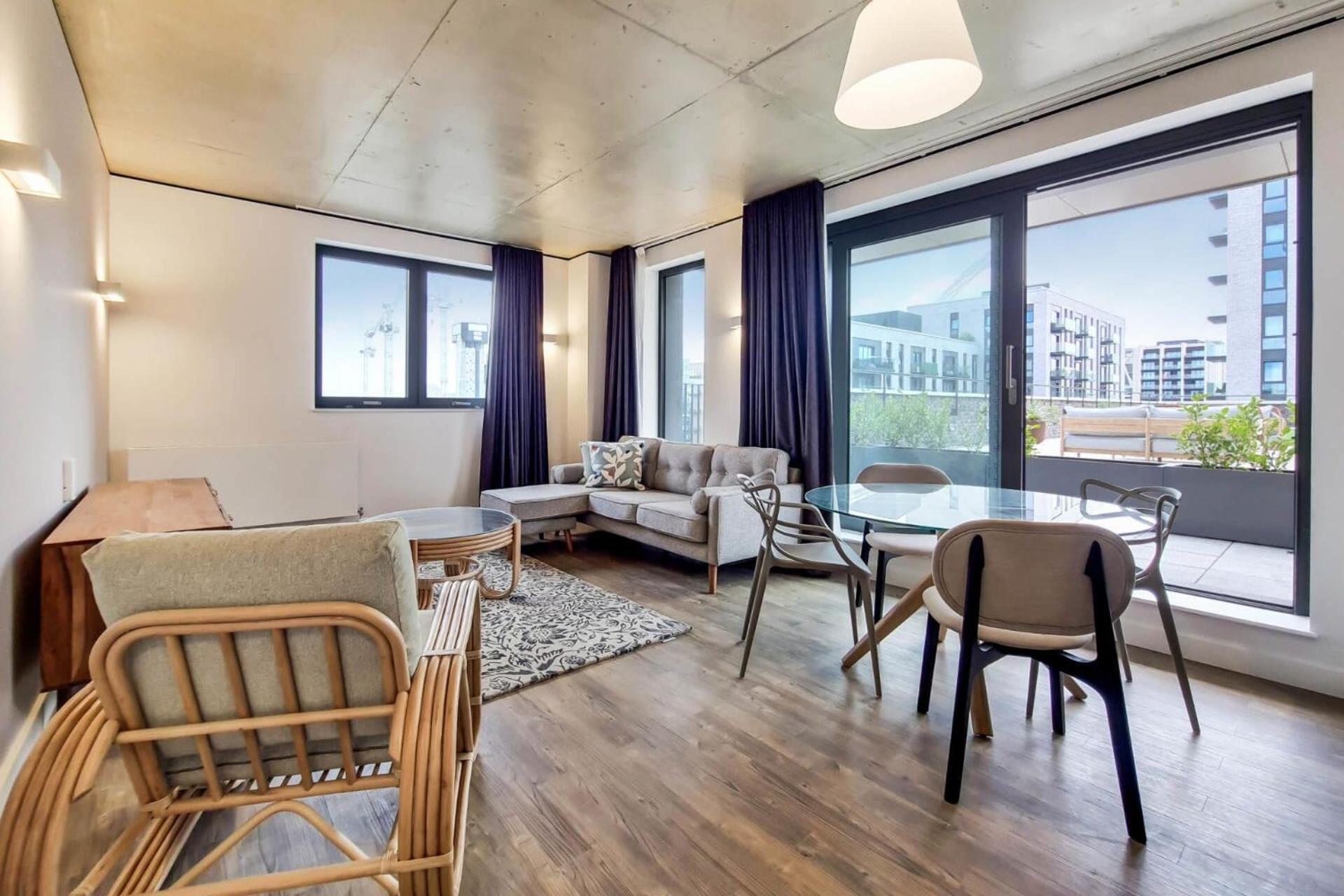 Botanical-Inspired Apartments At Repton Gardens Right In The Heart Of Wembley Park Лондон Екстер'єр фото
