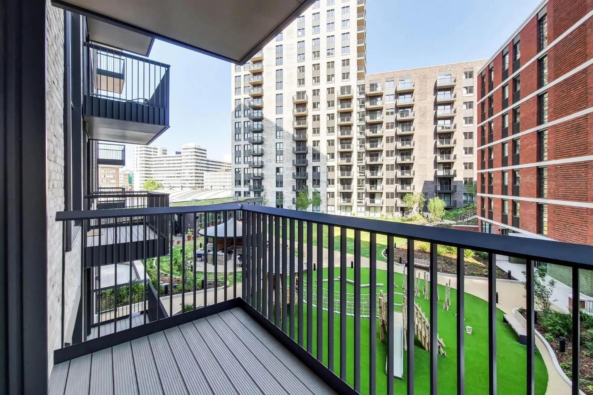 Botanical-Inspired Apartments At Repton Gardens Right In The Heart Of Wembley Park Лондон Екстер'єр фото